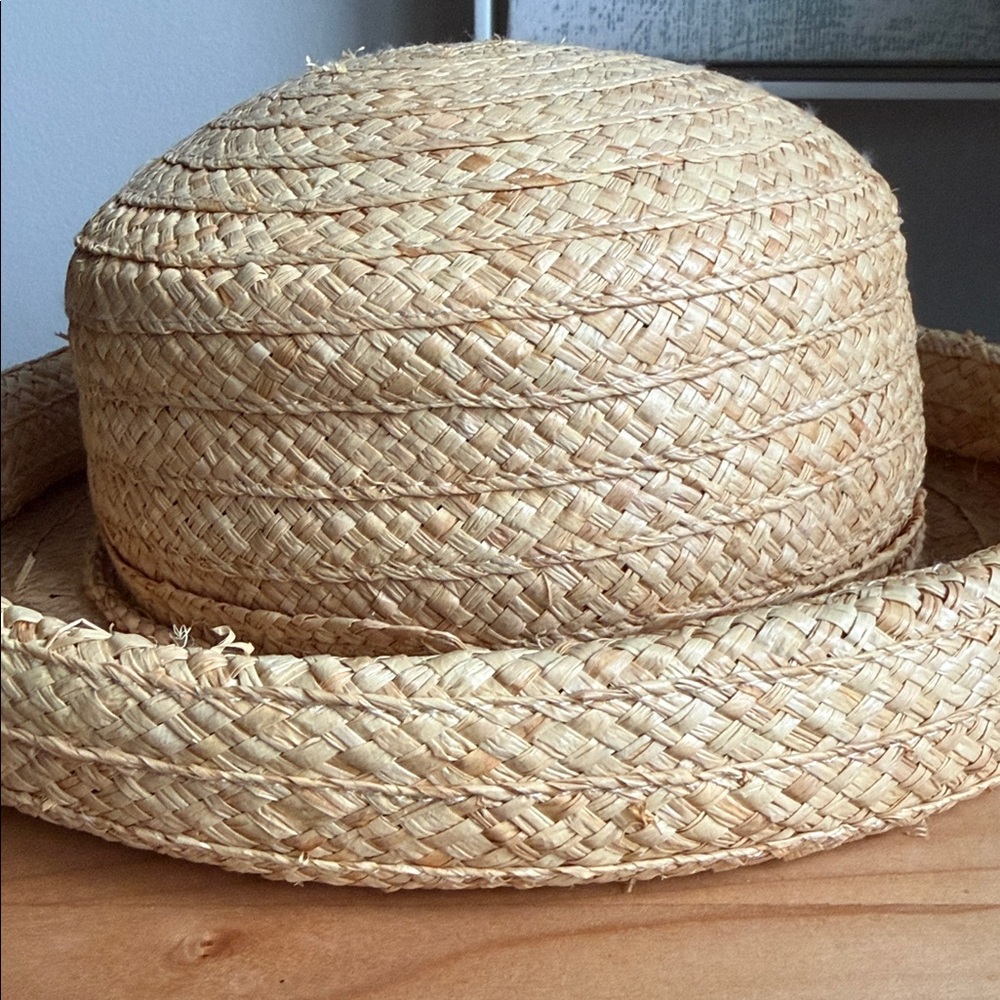 Vintage Liz Claiborne Straw Bowler Rolled Brim Hat Tan With Metal LC Brand Tag - Picture 17 of 17